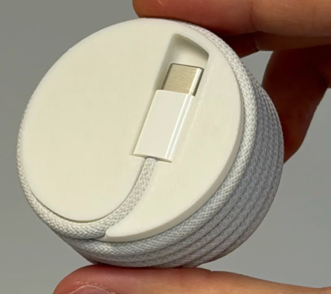 Circular Apple C to C 1m Braided Cable OCD Organizer